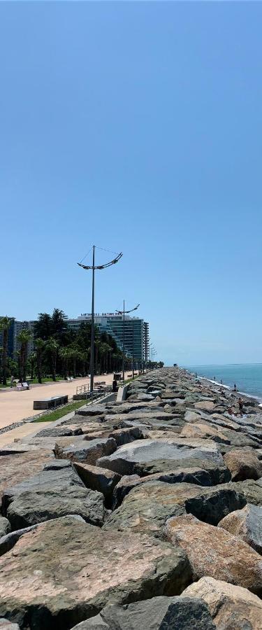 באטומי White Sails Apartment מראה חיצוני תמונה